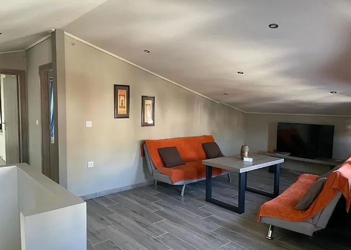 Aretoysa Center Luxury Suites 2