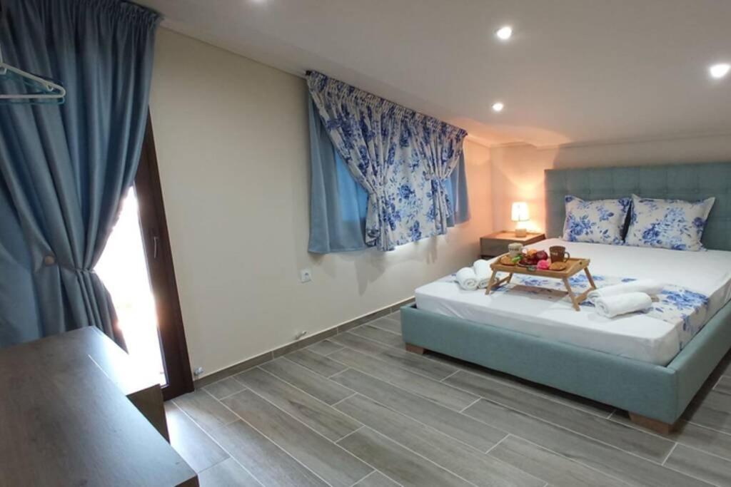 Aretoysa Center Luxury 2 Apartment Néa Péramos